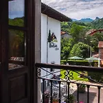 Casa De La Montaña Turístico Casa rural *