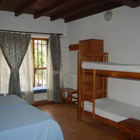 Casa De La Montana Turistico * Avin