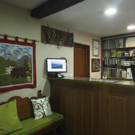 Casa De La Montana Turistico *