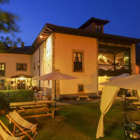 Casa De La Montana Turistico * Avin
