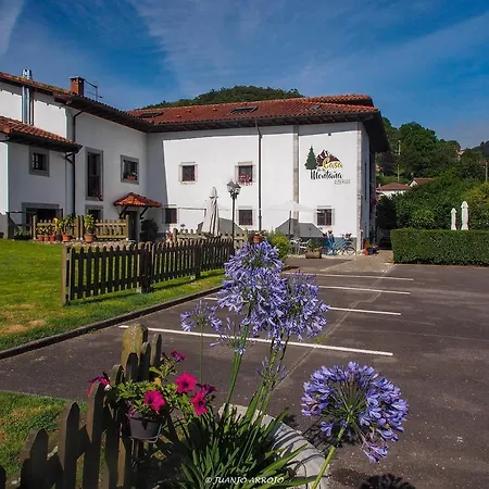 Casa De La Montana Turistico * Avin
